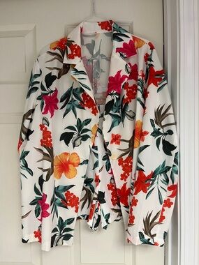 SHEIN Floral Shorts Suit